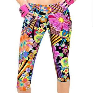 *Ancia* NWOT Yoga capri legging